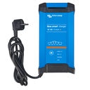 Blue Smart IP22 Charger 12/30(3) 230V CEE 7/7 - BPC123048002