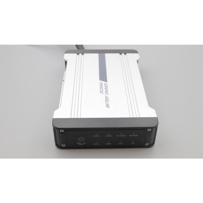 Convertor DC-DC cu MPPT integrat, 12/12V, 40A, Carspa DCDS40