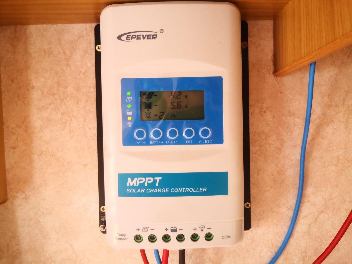 Serviciu montaj Sistem solar autorulota și rulota